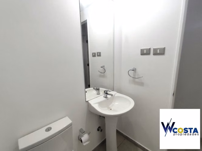 ARRIENDO VILLA ALEMANA PRIMER PISO