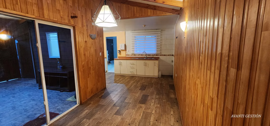 ARRIENDO CASA 2 PISOS EN BOSQUEMAR