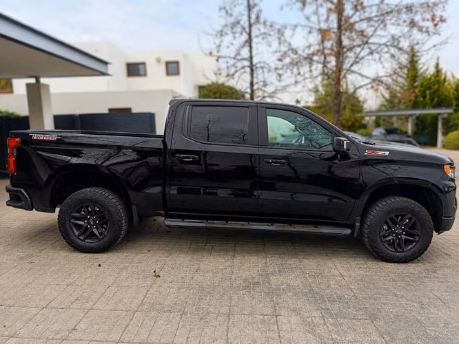 CHEVROLET SILVERADO Z71 - 2025 | 2745 - Imagen 4