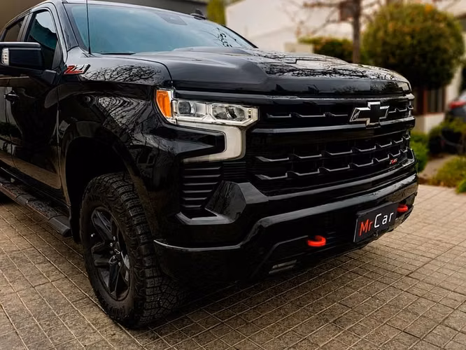 CHEVROLET SILVERADO Z71 - 2025 | 2745