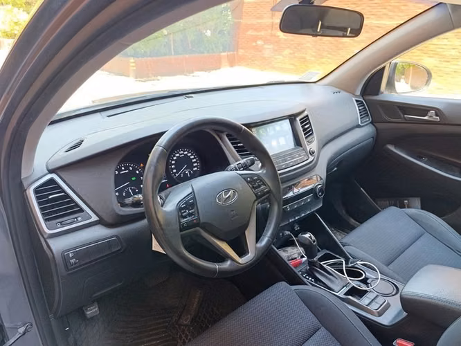 HYUNDAI TUCSON GL 2.0 AT - 2017 | 2639
