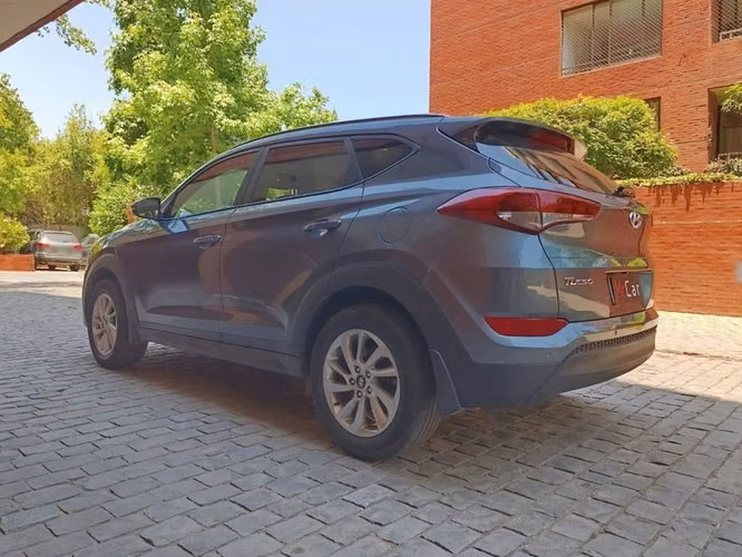 HYUNDAI TUCSON GL 2.0 AT - 2017 | 2639