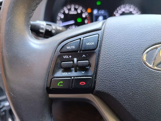 HYUNDAI TUCSON GL 2.0 AT - 2017 | 2639
