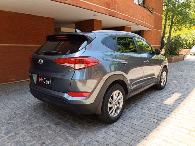HYUNDAI TUCSON GL 2.0 AT - 2017 | 2639