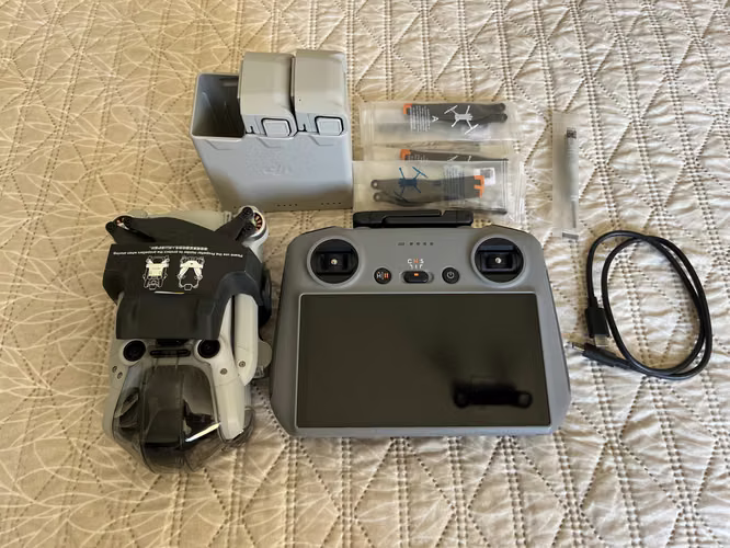 DRON DJI MINI 4 PRO