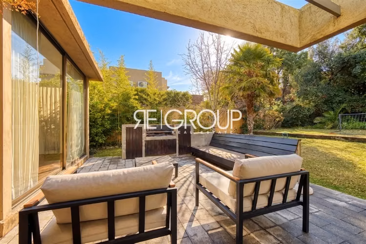 Casa en arriendo de 5 dorm. en Lo Barnechea