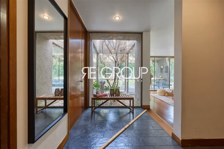 Casa en arriendo de 5 dorm. en Lo Barnechea