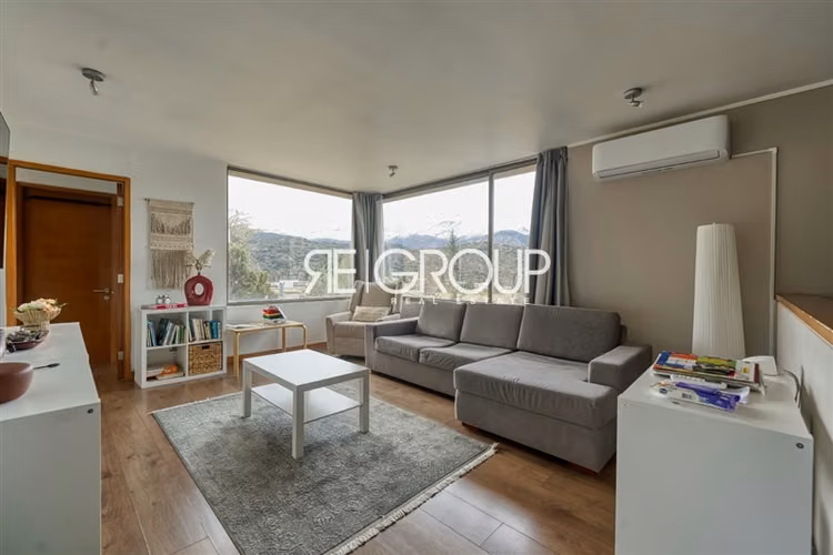 Casa en arriendo de 5 dorm. en Lo Barnechea