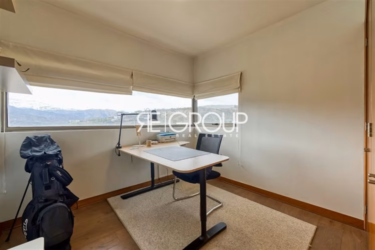 Casa en arriendo de 5 dorm. en Lo Barnechea