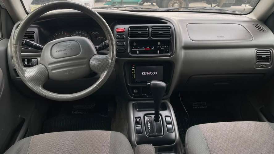 Suzuki Nomade 4X4 2.0 AT  (2003) - Imagen 12