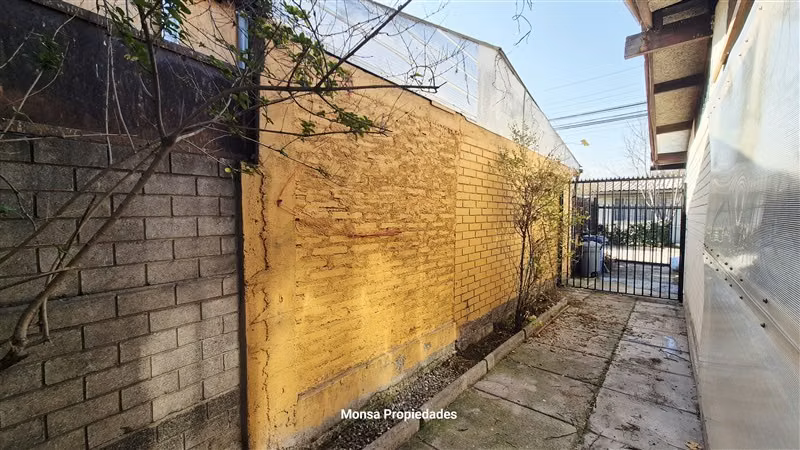 Casa en arriendo de 3D 1B Metro Esc. Agrícola Macul