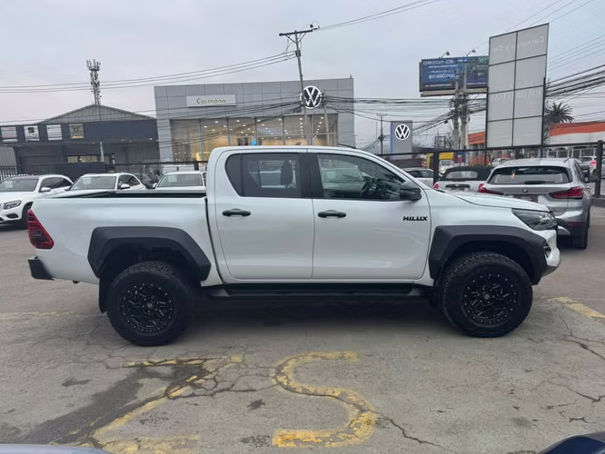 Toyota HILUX GR. DC 4X4 2.8 AUT.