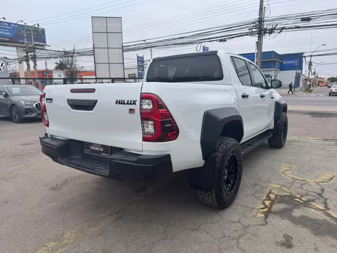 Toyota HILUX GR. DC 4X4 2.8 AUT.