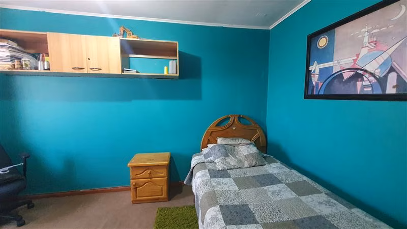 Casa en venta de 4 dorm. en La Granja