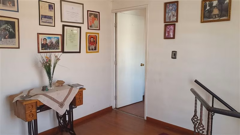 Casa en venta de 4 dorm. en La Granja