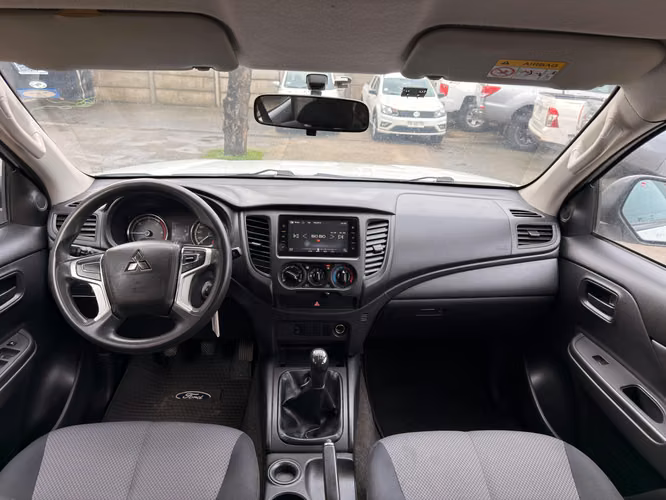 MITSUBISHI KATANA CR MECANICA 4X2 AÑO 2023 UNICO DUEÑO