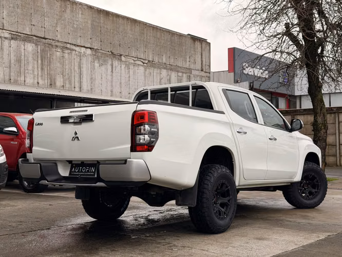 MITSUBISHI KATANA CR MECANICA 4X2 AÑO 2023 UNICO DUEÑO
