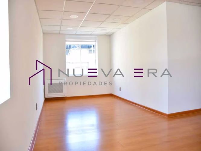 Amplia Oficina de 75 mts Santiago Centro (179440)