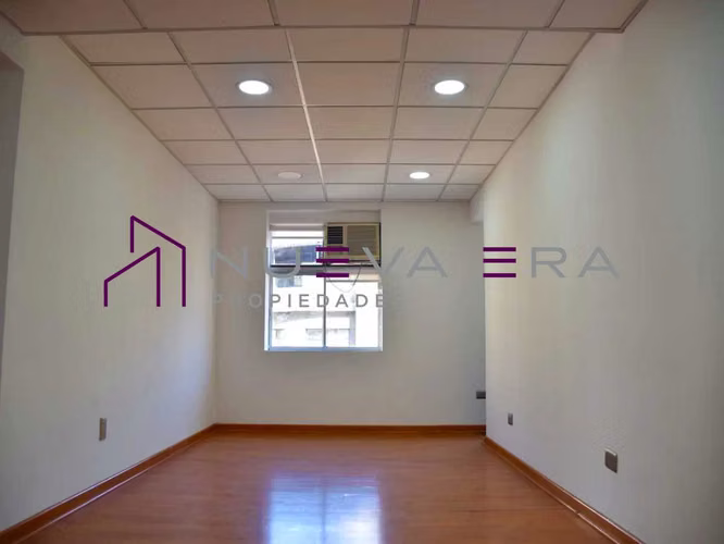 Amplia Oficina de 75 mts Santiago Centro (179440)