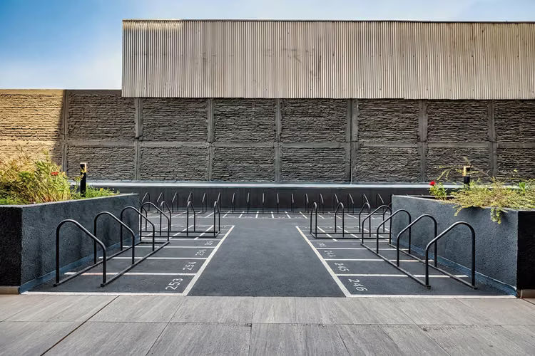 Av. Independencia 42 [3665-4]