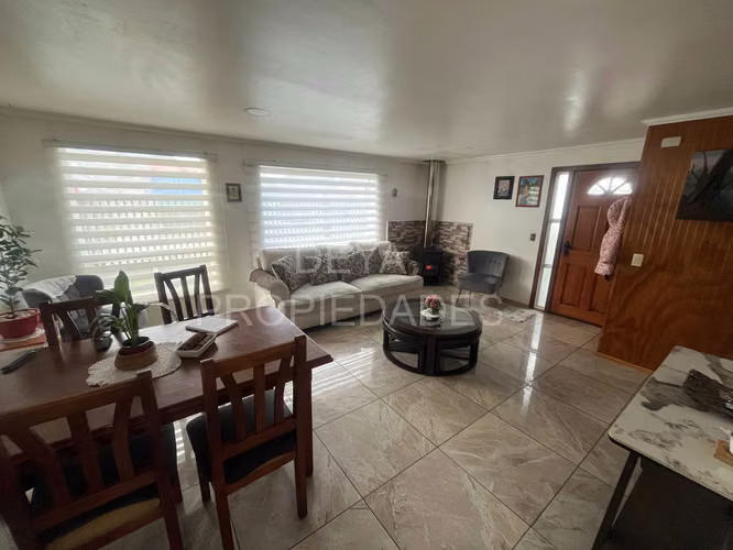 Casa en Puerta Sur toda regularizada (179462)