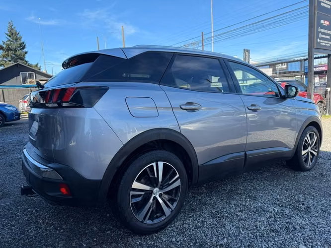 PEUGEOT 3008 2019