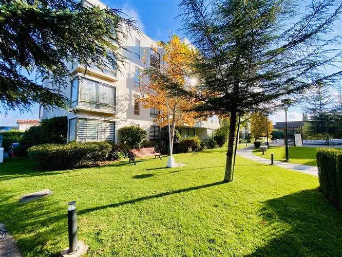 VENTA DEPTO. 3 D, 2 B, 1 EST, 2 BD. EN PEÑALOLEN. CONDOMINIO