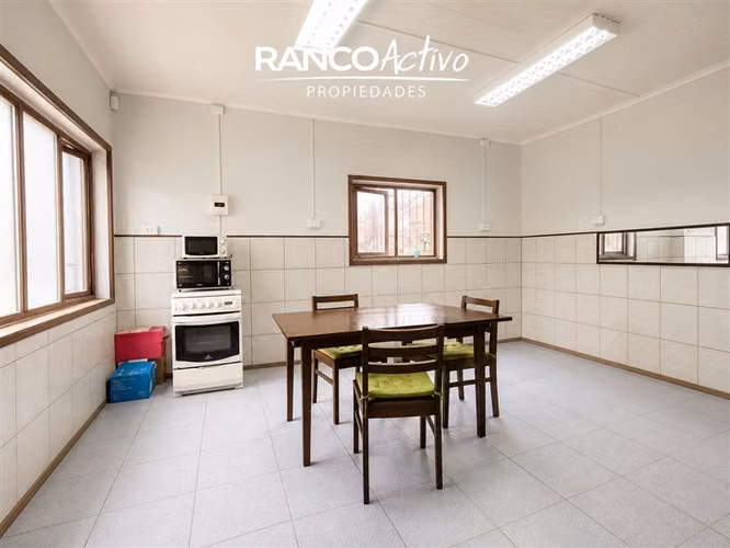 Casa en venta con potencial comercial en Valdivia 5D 2B - Imagen 7