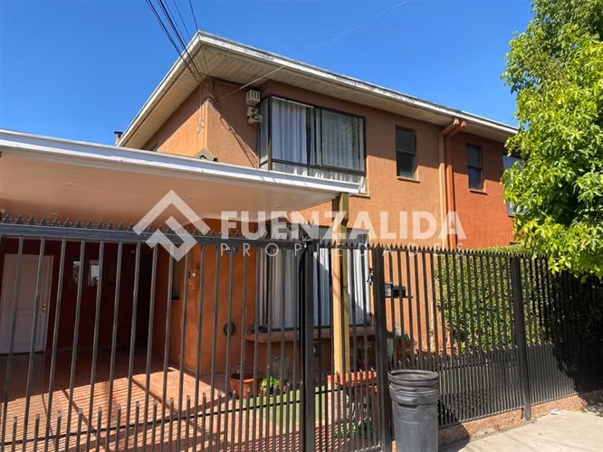 Casa en arriendo de 5 dorm, 3 baños en el Rosal, Maipú