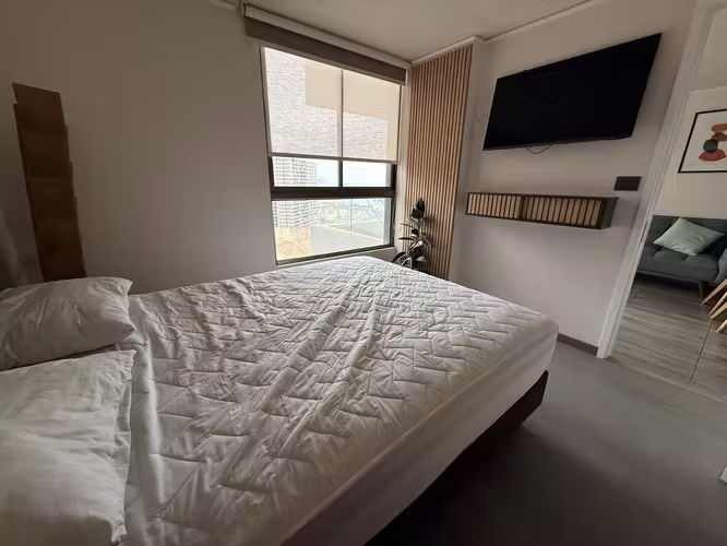 Arriendo Departamento Amoblado en Edificio Alerce