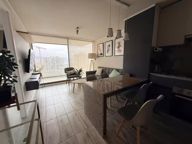 Arriendo Departamento Amoblado en Edificio Alerce