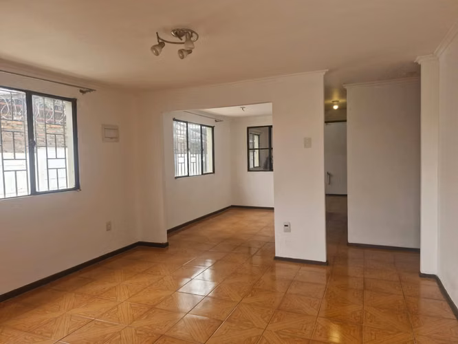 GRACE KELM VENDE CASA EN QUINTA NORMAL | 3 DORM. | 80 M² APROX. | TERRENO 160 M² | 2 ESTAC.