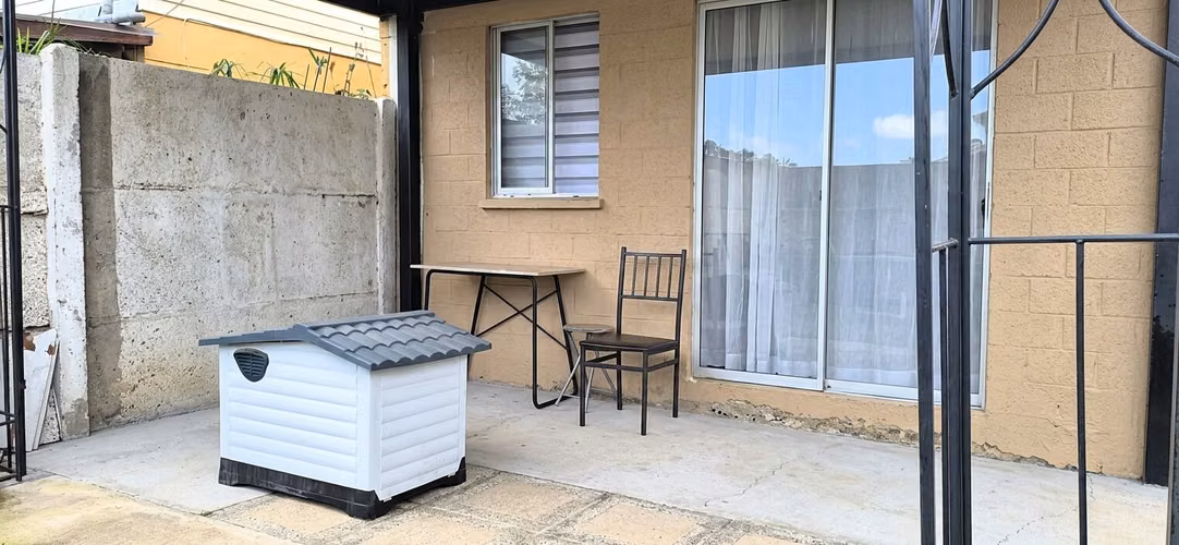 Venta de casa en condominio en barrio residencial de Belloto Norte. 98 M$.
