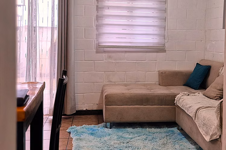 Venta de casa en condominio en barrio residencial de Belloto Norte. 98 M$.