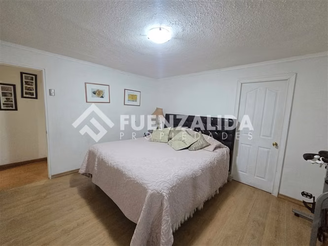 Casa en venta de 3 dorm. en La Florida