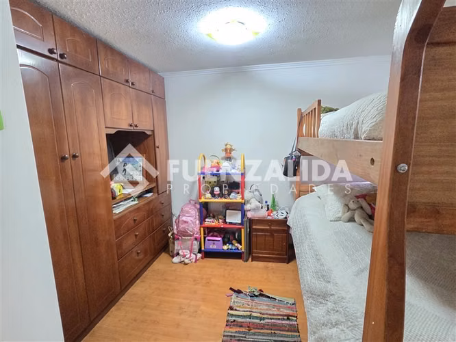 Casa en venta de 3 dorm. en La Florida