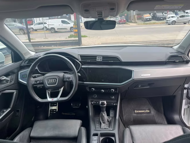 Audi Q3 35 TFSI S-LINE 1.4 AUT