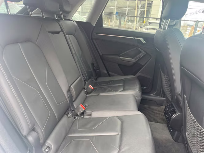 Audi Q3 35 TFSI S-LINE 1.4 AUT