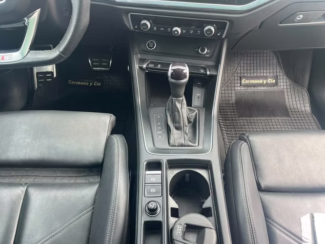 Audi Q3 35 TFSI S-LINE 1.4 AUT