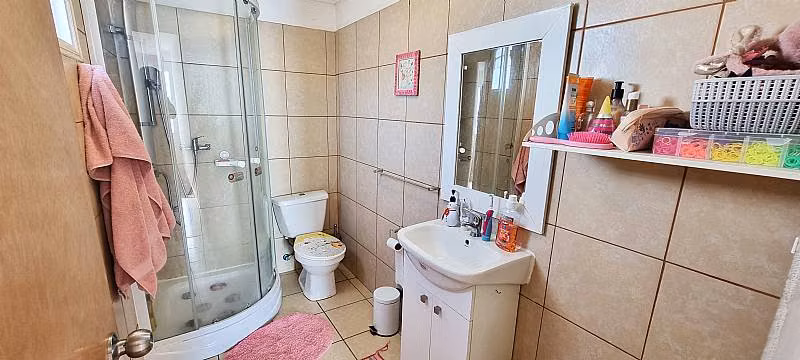 EXCELENTE CASA LA FLORIDA 5D/4B CON 3+ ESTACIONAMIENTOS.