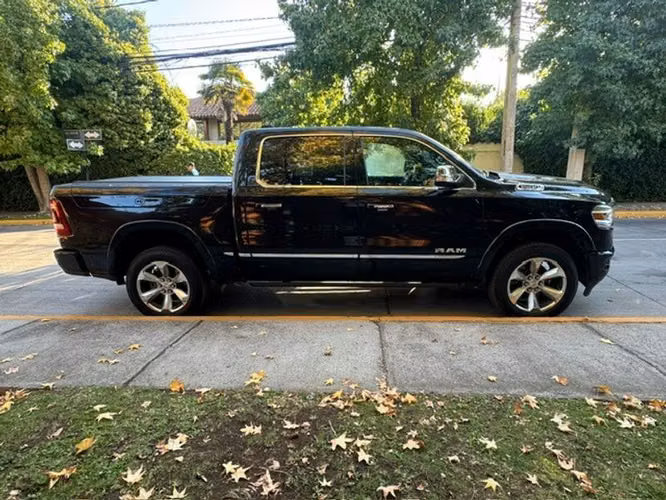 RAM 1500 LIMITED CREW CAB - 2022 | 2846