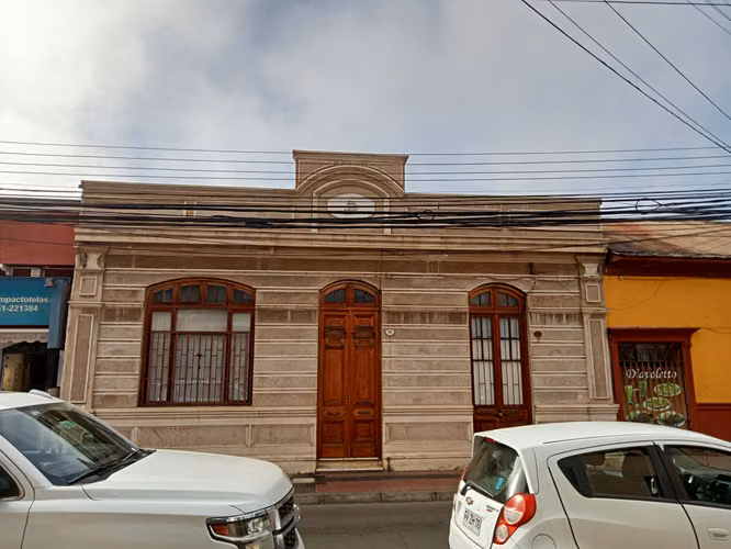 Venta exclusiva casa en pleno centro de La Serena - Imagen 4