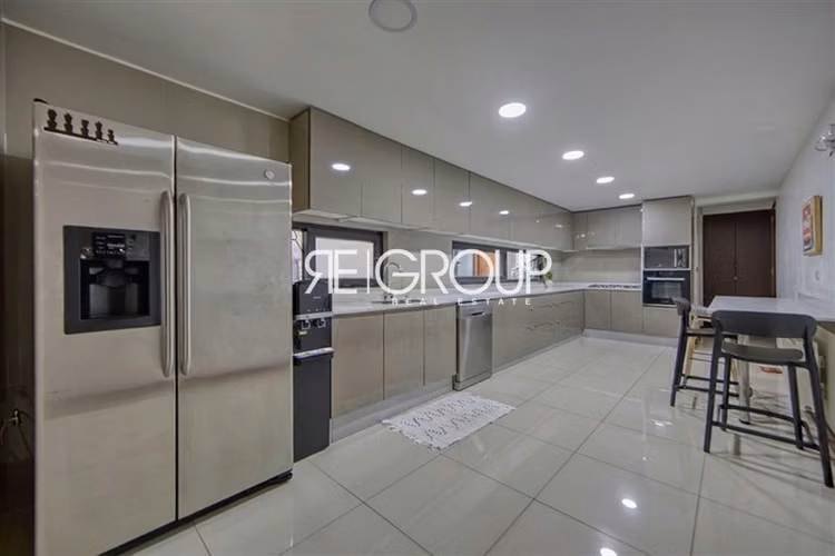 Casa en venta de 4 dorm. en Lo Barnechea