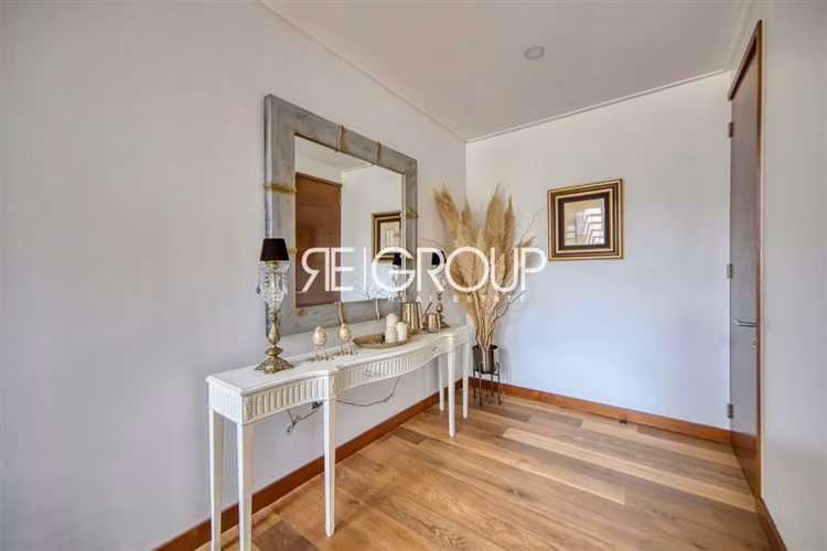 Casa en venta de 4 dorm. en Lo Barnechea