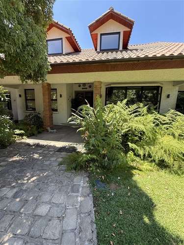 Arrendamos Excelente Casa en Condominio La Capilla, Talca