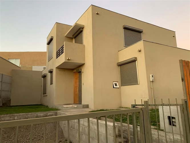 TusCorredores vende casa en Hacienda el peñon