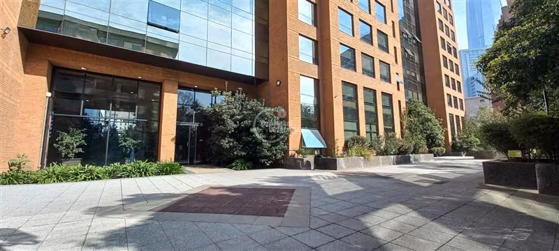 Excelente,vista, 80 m2 útiles, 3 privados 3 baños,2 box,1bod