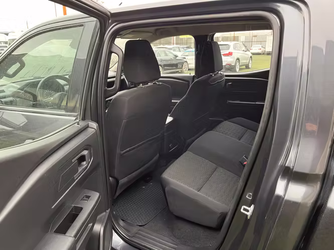 MITSUBISHI L200 2025