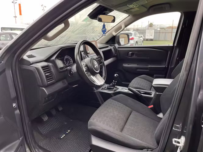 MITSUBISHI L200 2025