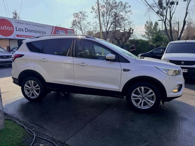 FORD Escape 2.0 TURBO UNICO DUEÑO FABRICADA EN ALEMANA 2019